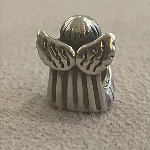 NWOT Pandora Angel of Hope charm - Picture 4 of 8